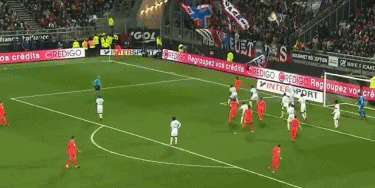 津门虎将在11月16日举办年票球迷开放日活动，共100个名额