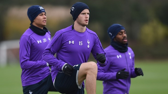 0-0，40岁阿森纳旧将染红+少2人都不输，西甲倒数第一逼平马略卡