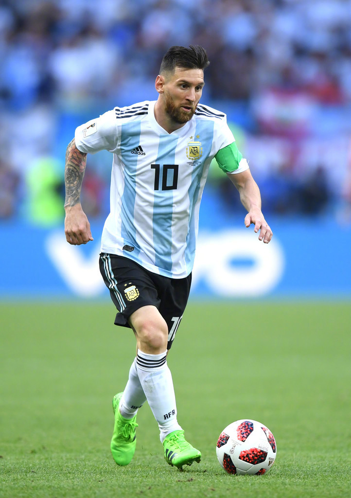 落后23分算啥？约基奇40+9+8教做人，掘金三分雨逆转老鹰，穆雷12助攻才是关键